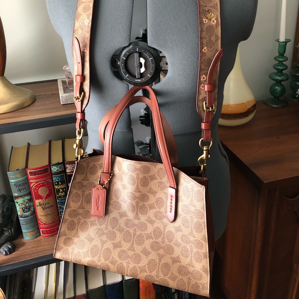 Coach Charlie Carryall in Signature Canvas, needs some work, please read.